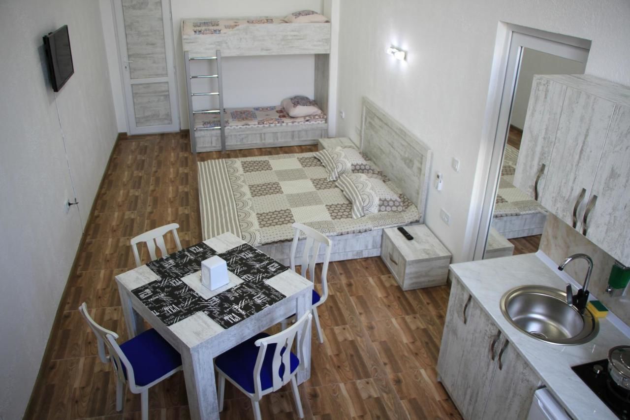 Хостелы Hostel Mandaria Кутаиси-14