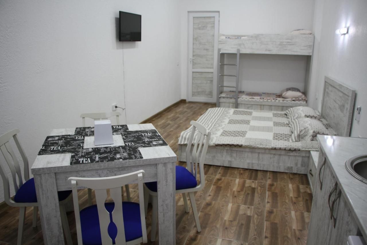 Хостелы Hostel Mandaria Кутаиси